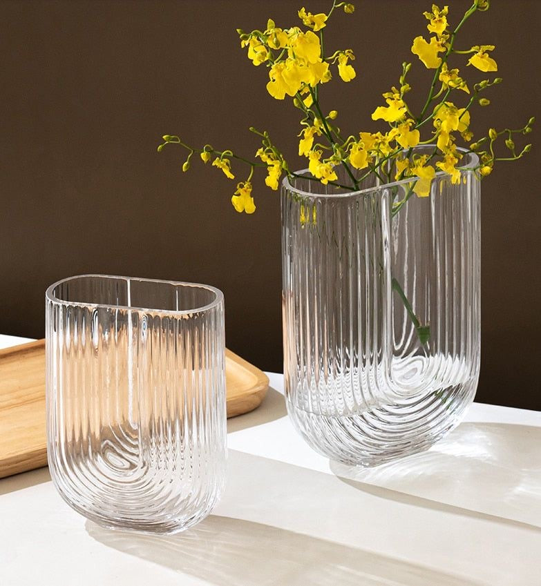 Clear U Vase